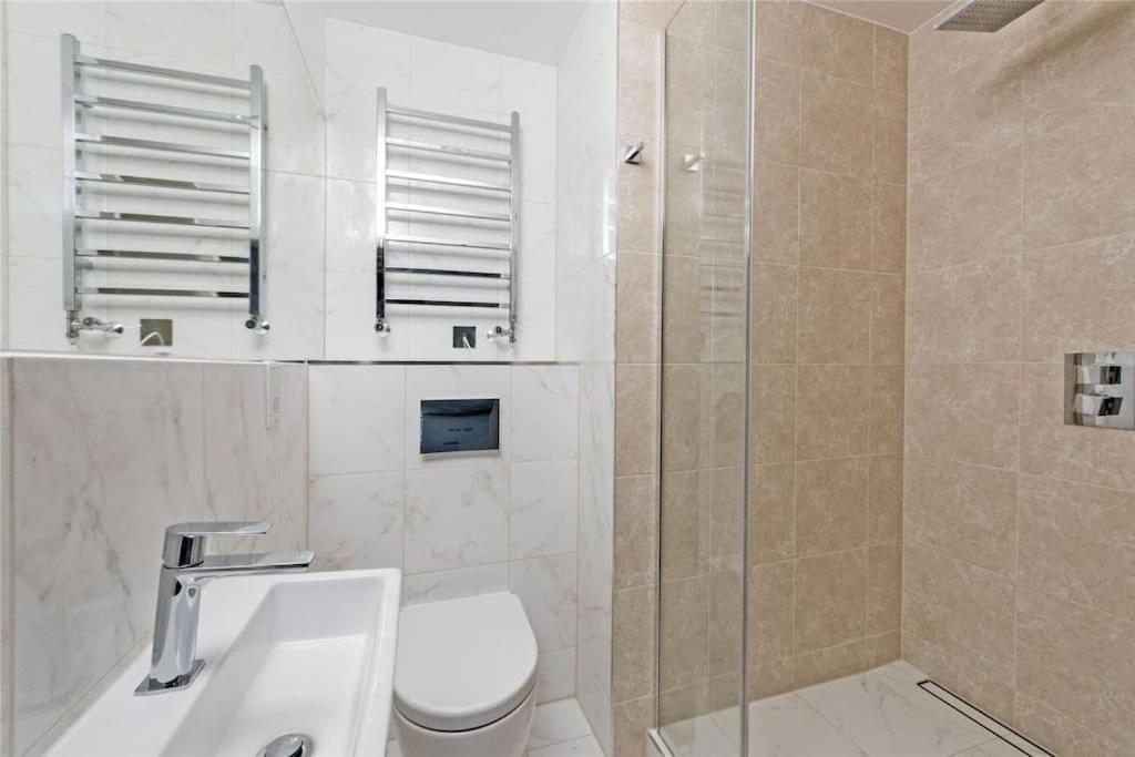 Flat Unlisted * Londen